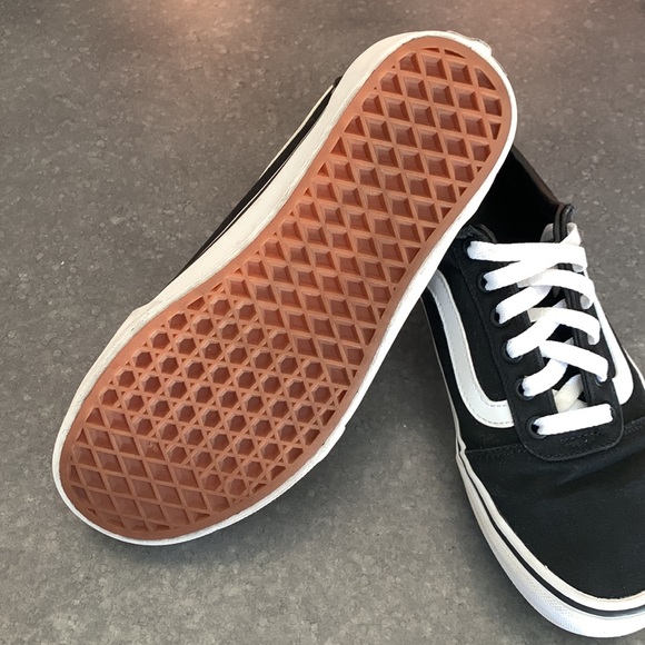 Vans Classic Old Skool 8.5 - Picture 7 of 9